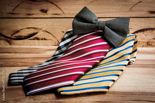 Accessories: butterfly, ties, cufflinks, for a classic suit