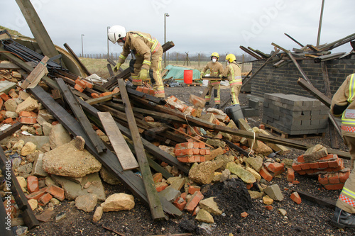 city earthquake disaster zone