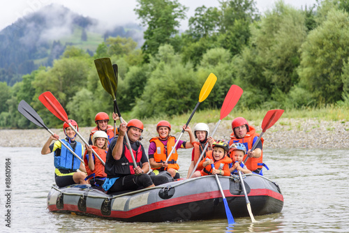 Rafting-Ausflug mit der Familie