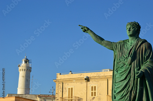 The statue of Emperor Nerone and the lighthouse at Anzio