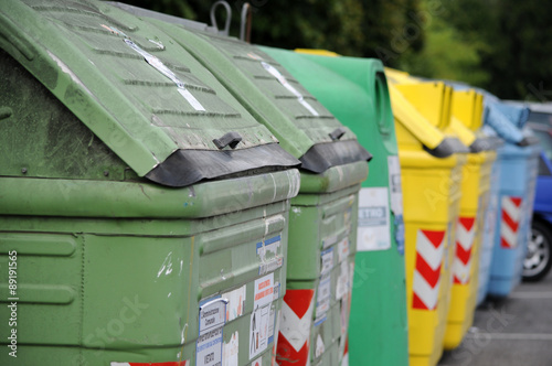 A hulladékok szelektálása Atliekų rūšiavimas Сортування сміття Atkritumu šķirošana Segregacja Jätteiden lajittelu odpadów تصنيف المخلفات