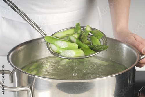 Taking asparagus out of water