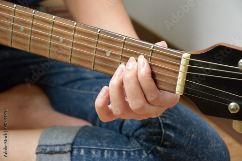 girl strum guitar example chords