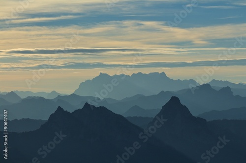 Silhouettes of Mythen and other mountains