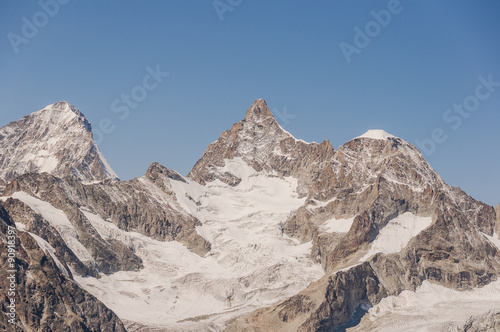 Zermatt, Dorf, Bergdorf, Alpen, Walliser Alpen, Schweizer Berge, Alpenpanorama, Ober Gabelhorn, Wellenkuppe, Gletscher, Gletschereis, Wallis, Sommer, Schweiz
