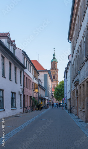 Erlangen Halbmondstraße mit Neustädter Kirche