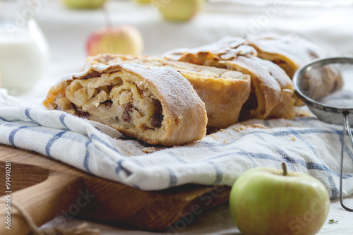 Apple strudel