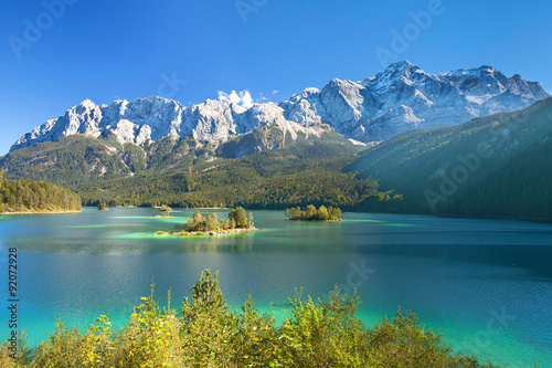 Zugspitzmassiv mit Eibsee