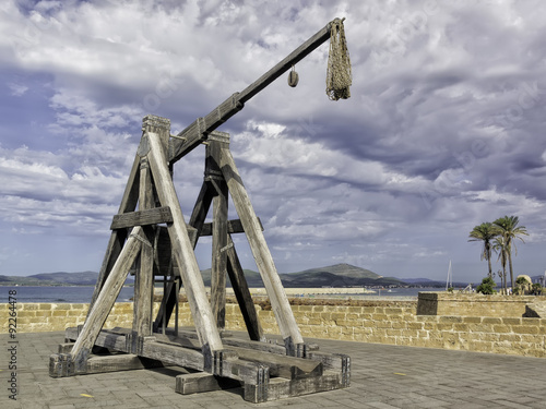 In vacanza in Sardegna - Catapulta sui bastioni di Alghero