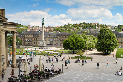 Stuttgart (Deutschland) Schlossplatz im Sommer, Blick vom kleinen Schlossplatz 