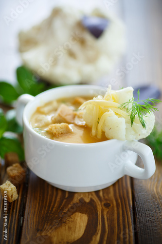 soup pureed cauliflower