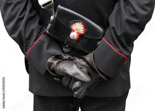 carabiniere,dettaglio divisa con guanti, stemma e bandoliera