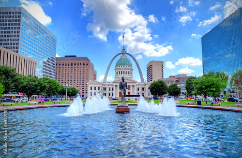 Kiener Plaza and the Gateway Arch in St. Louis, Missouri.