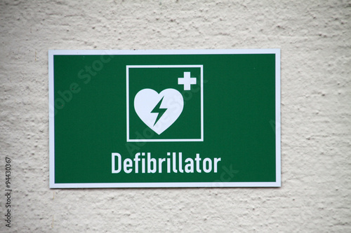 Defibrillator