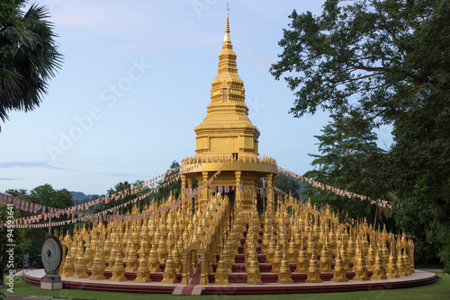 Many buddhist pagoda at Pasawangboon temple