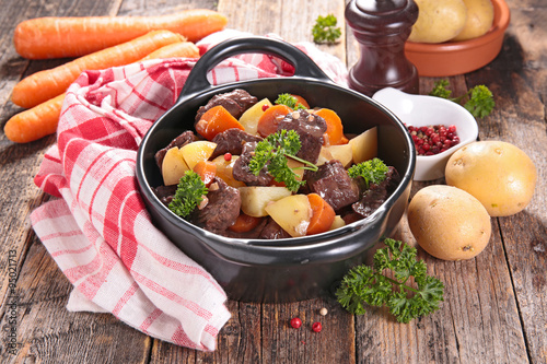 beef stew with wine sauce and vegetables