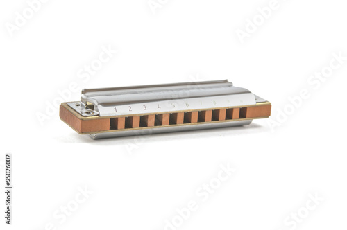 Isolated harmonica