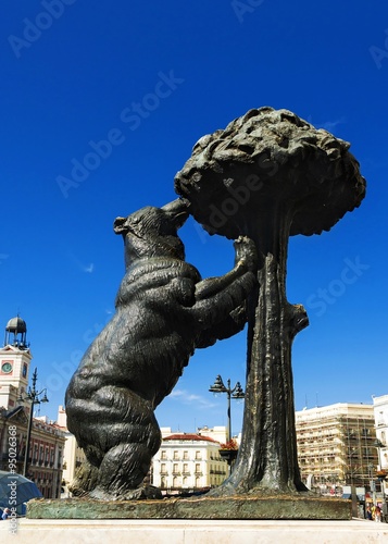 Symbol of Madrid - statue of Bear and strawberry tree, Puerta de