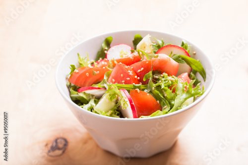 Salad with sesame seeds