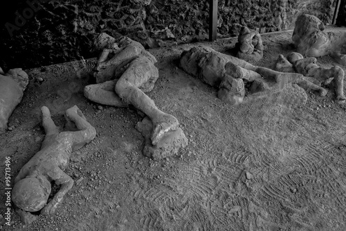 Pompeii victims