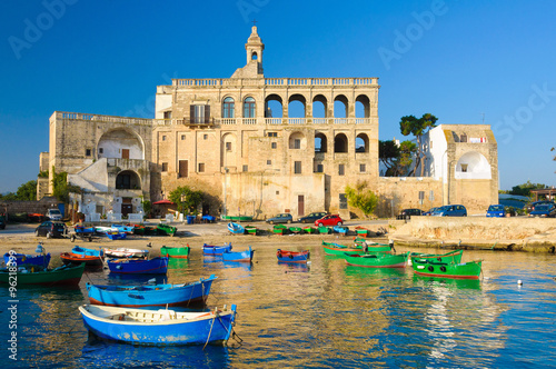 San Vito Abbazia colonna Romana