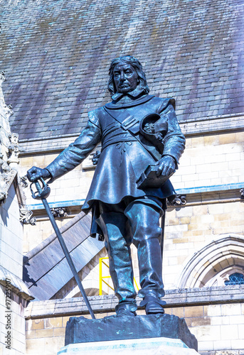 Oliver Cromwell - 1899 statue by Hamo Thornycroft in front of Palace of Westminster (Parliament), London, UK