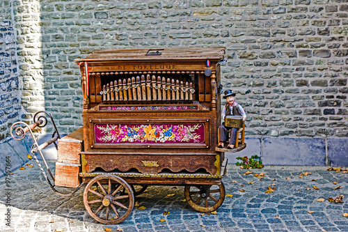 Old traditional belgian Hurdy-gurdy