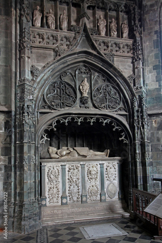 tomba di Ludovico II; chiesa di San Giovanni, Saluzzo