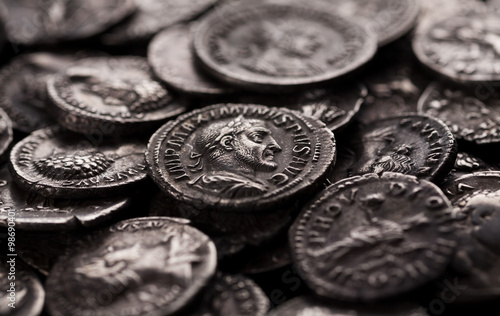 Autentyczne srebrne monety starożytnego Rzymu