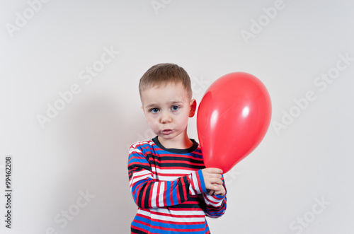chłopiec z balonem