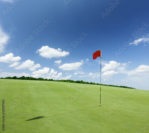 Flag and the golf field