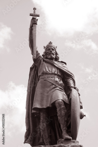 King Alfred Statue by Thornycroft (1899), Winchester, England, UK