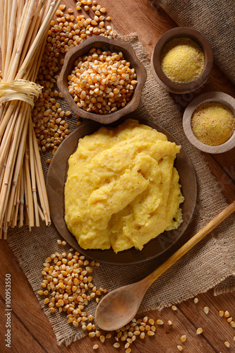 polenta di farina di mais