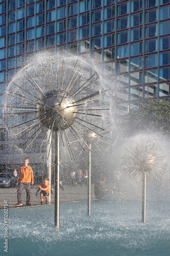 Springbrunnen auf der Prager Strasse Dresden