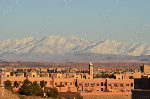 Ouarzazate vor Hohem Atlas, Marokko