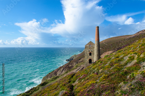 The derelict Towanroath Pumping Engine House at Wheal Coates between St Agnes and Porthtowan in North Cornwall, UK