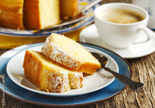 Lemon Yogurt Coffee Cake