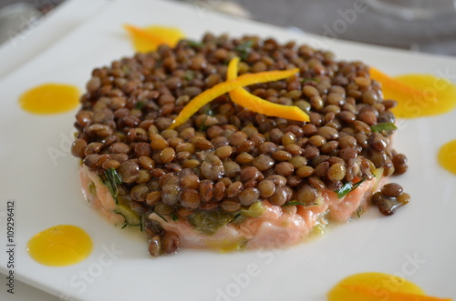 tartare de saumon aux lentilles