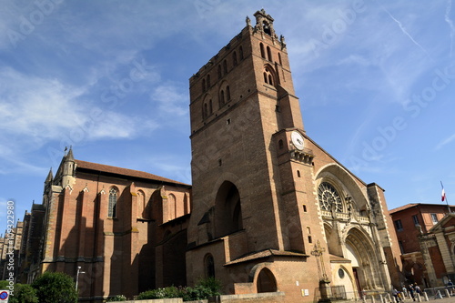Campanario de la catedral San Esteban . Toulouse . Francia 