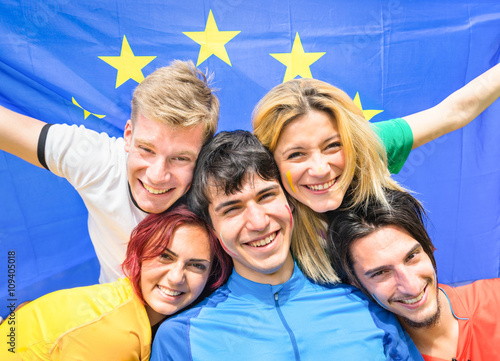 Young football supporter fans cheering with european flag - Sport friends having fun