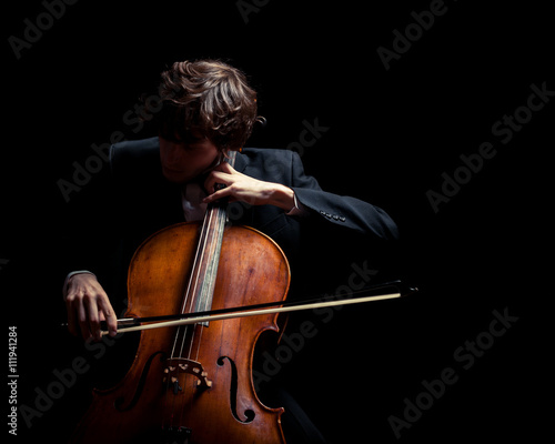 musician playing the cello