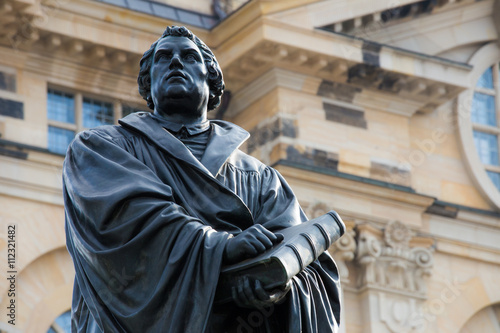 Das Martin-Luther Standbild vom Neumarkt in Dresden ( Deutschland )