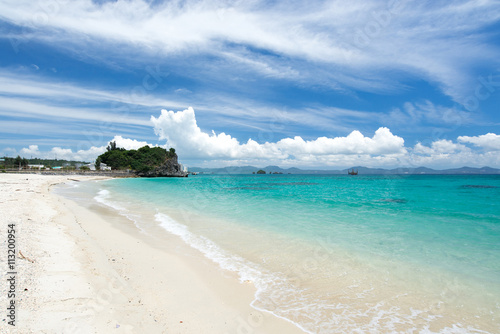 沖縄のビーチ・安和の浜 