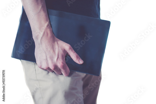 Mann mit Tablet in der Hand, Seitenansicht 