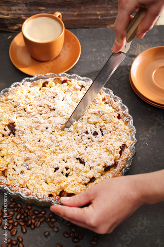 Ciasto ze śliwką. Tarta na kruchym cieście ze śliwkami i cukrem pudrem