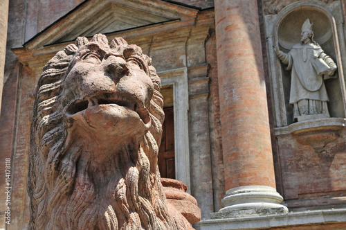 I leoni della chiesa di San Prospero di Reggio Emilia