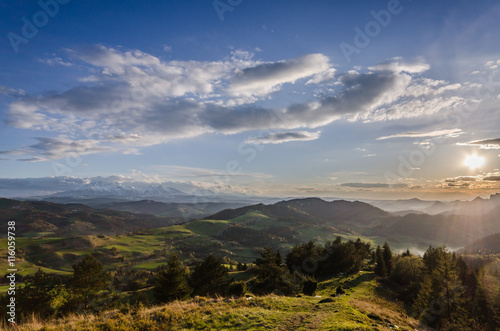 Pieniny ,Wysoki Wierch , widok na Tatry i słowacki Spisz