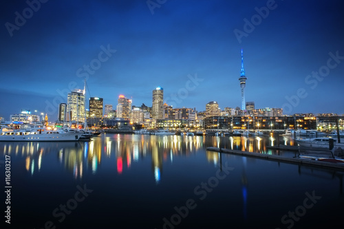 Auckland cityscape at night, long exposure and selective focus at building