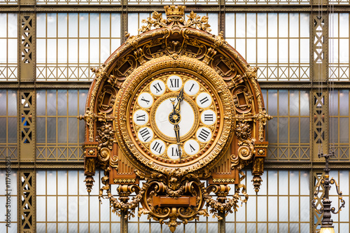 Golden clock of the museum D'Orsay