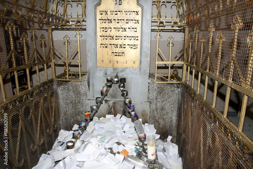 Rebbi Elimelech Grave - Lezajsk - Poland